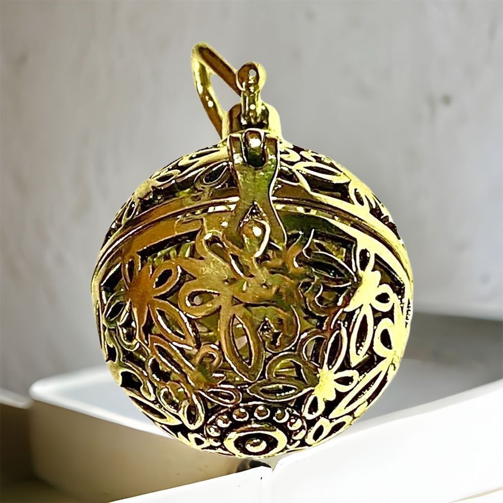 Pregnancy Pendant Mexican Bola Chime for Mother & Baby (Gold)